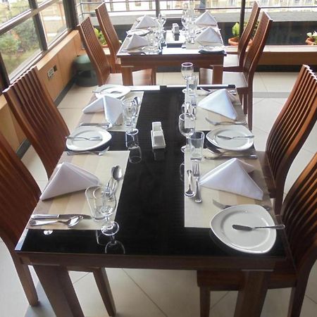 We Hotel & Suites Nairobi Exterior foto
