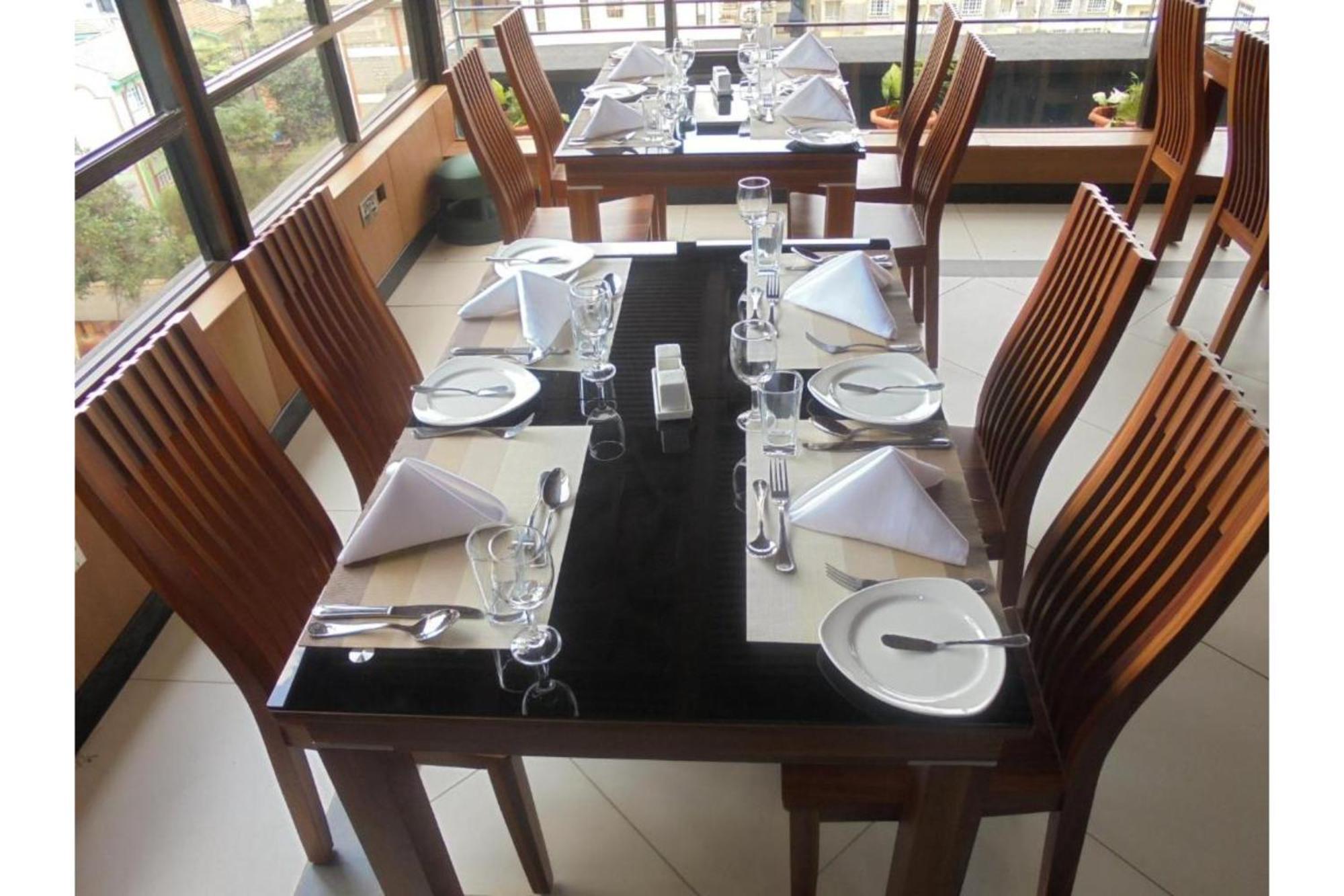 We Hotel & Suites Nairobi Exterior foto
