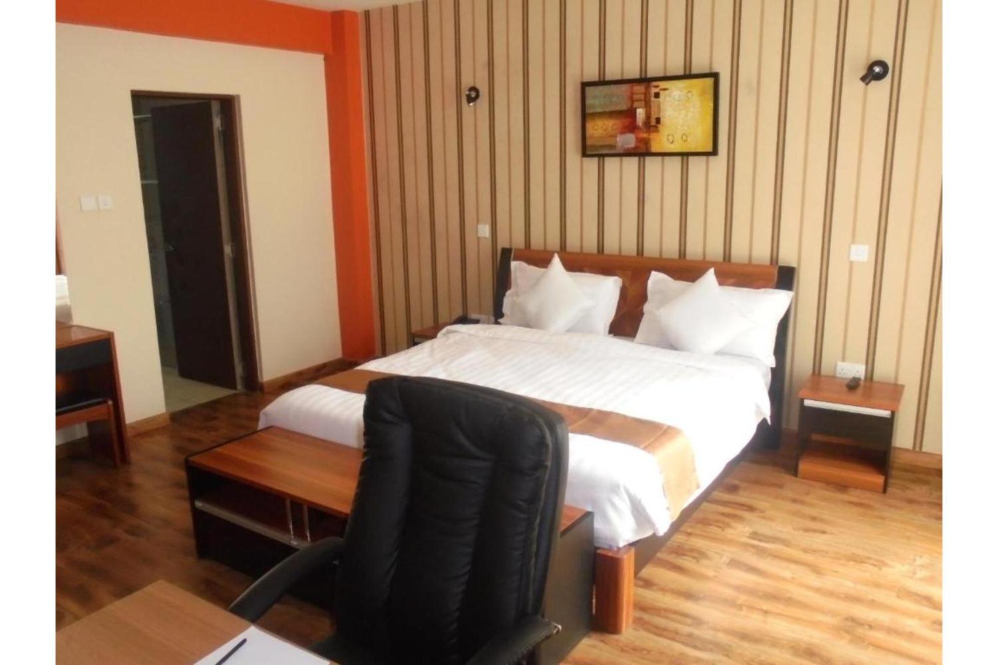 We Hotel & Suites Nairobi Exterior foto